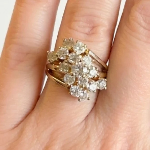 14K HGE Gold Cluster Diamond Simulant Ring - Size 6 Vintage - Picture 3 of 7